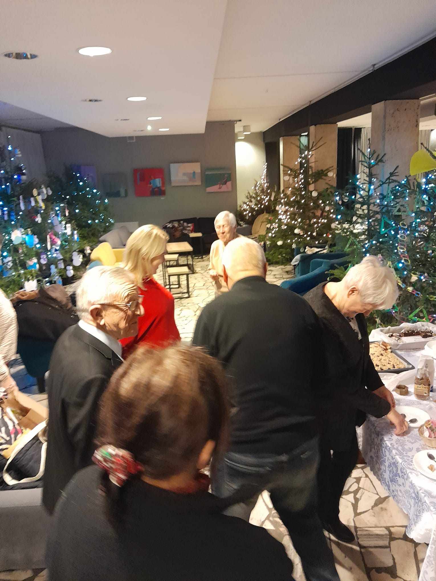 Zdjęcie z wydarzenia Najpiękniej przystrojona choinka #2