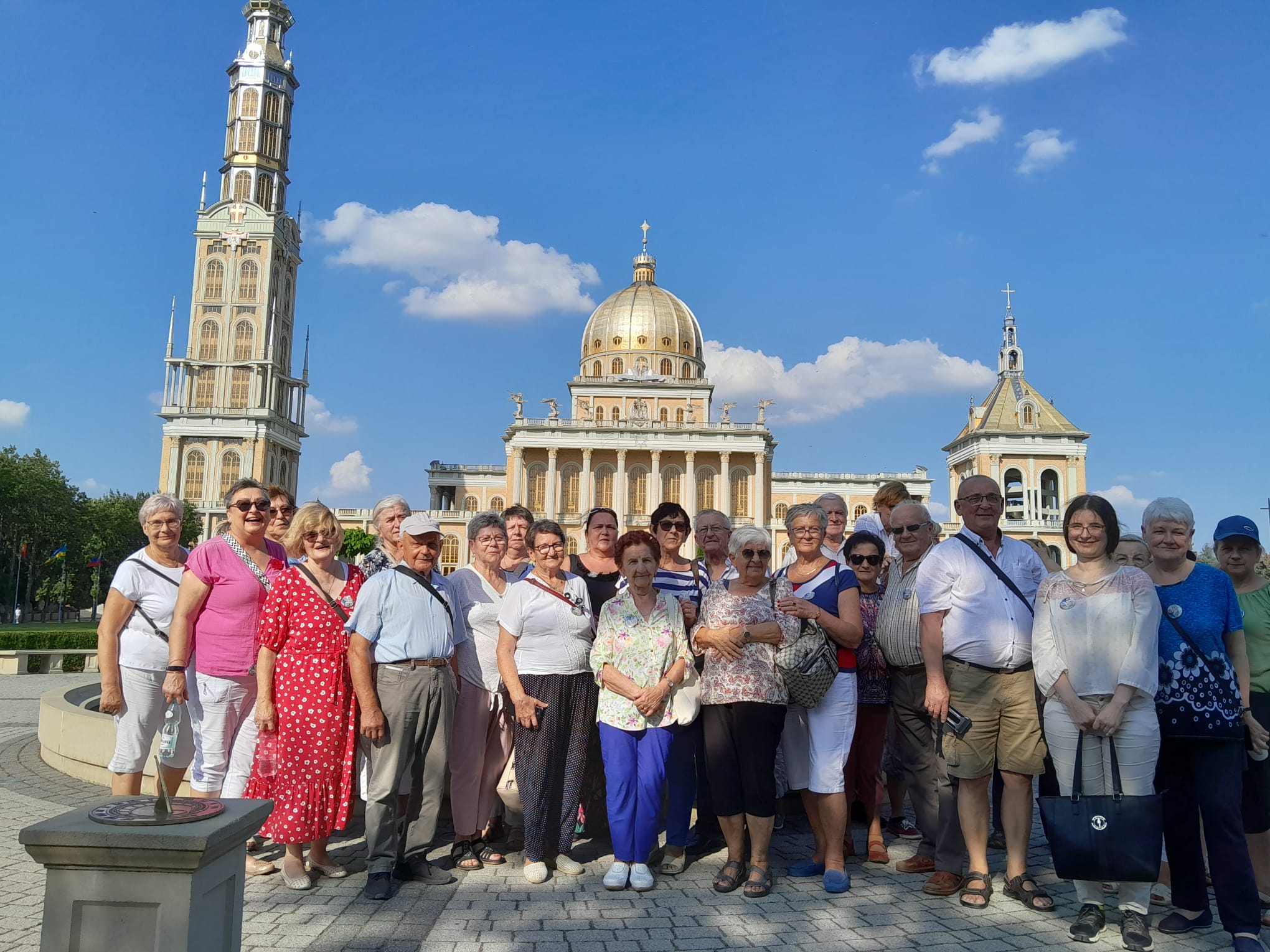 Zdjęcie z wydarzenia Podróże w czasie - zwiedzamy Wielkopolskę. Wyjazd do Bieniszewa i Lichenia Starego - 10.09.2024