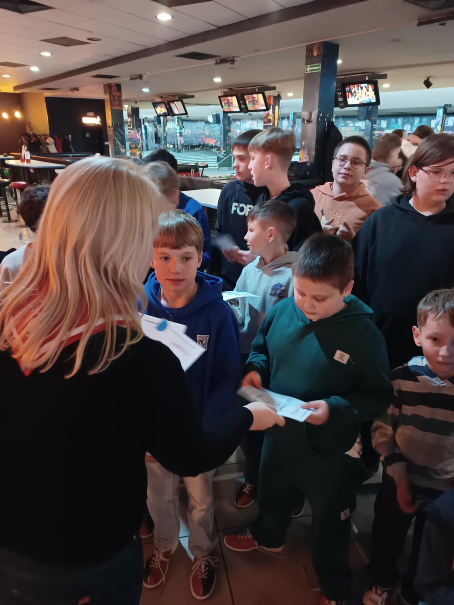 Zdjęcie z wydarzenia Ferie z bowlingiem - Wyjazd do Poznania - 25.01.2025