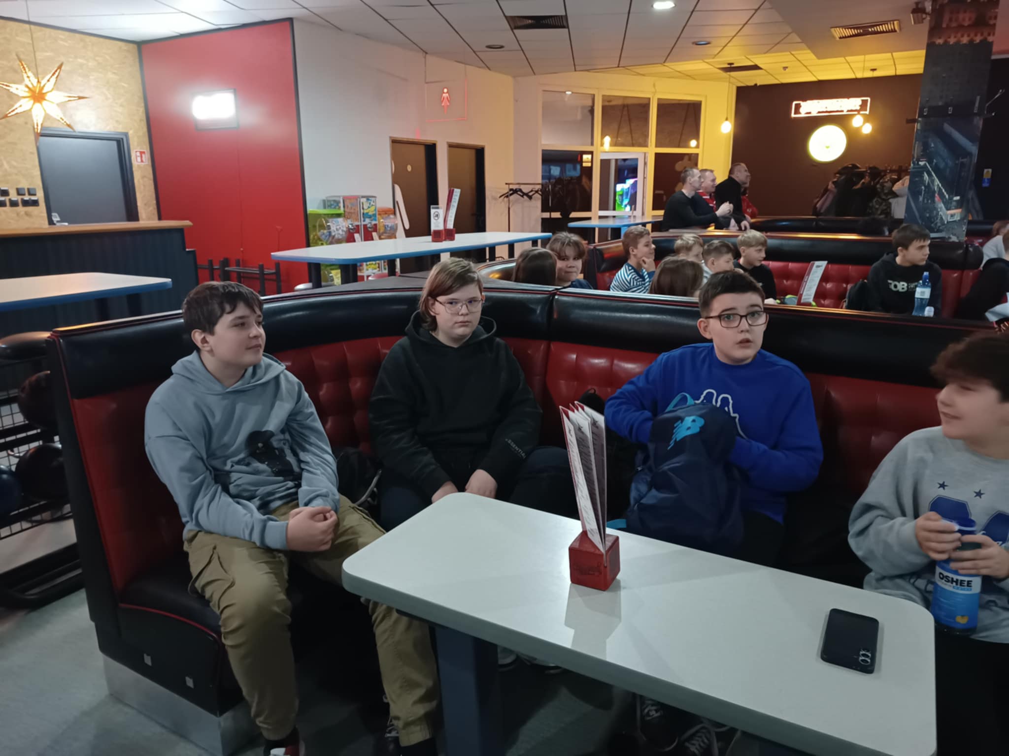 Zdjęcie z wydarzenia Ferie z bowlingiem - Wyjazd do Poznania - 25.01.2025