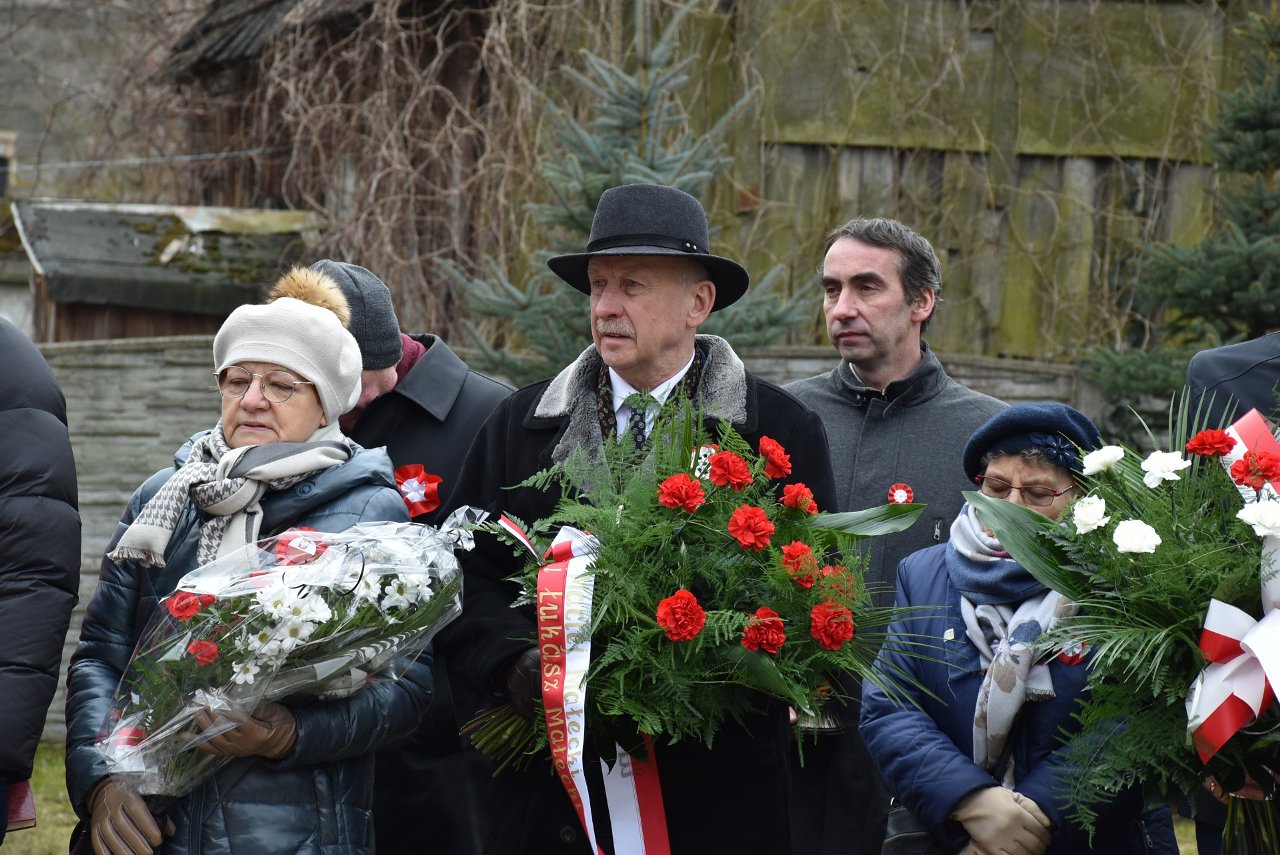 Zdjęcie z wydarzenia Uroczyste odsłonięcie tablicy poświęconej Powstańcom Wielkopolski Oddziału Łomnickiego - 10.02.2025