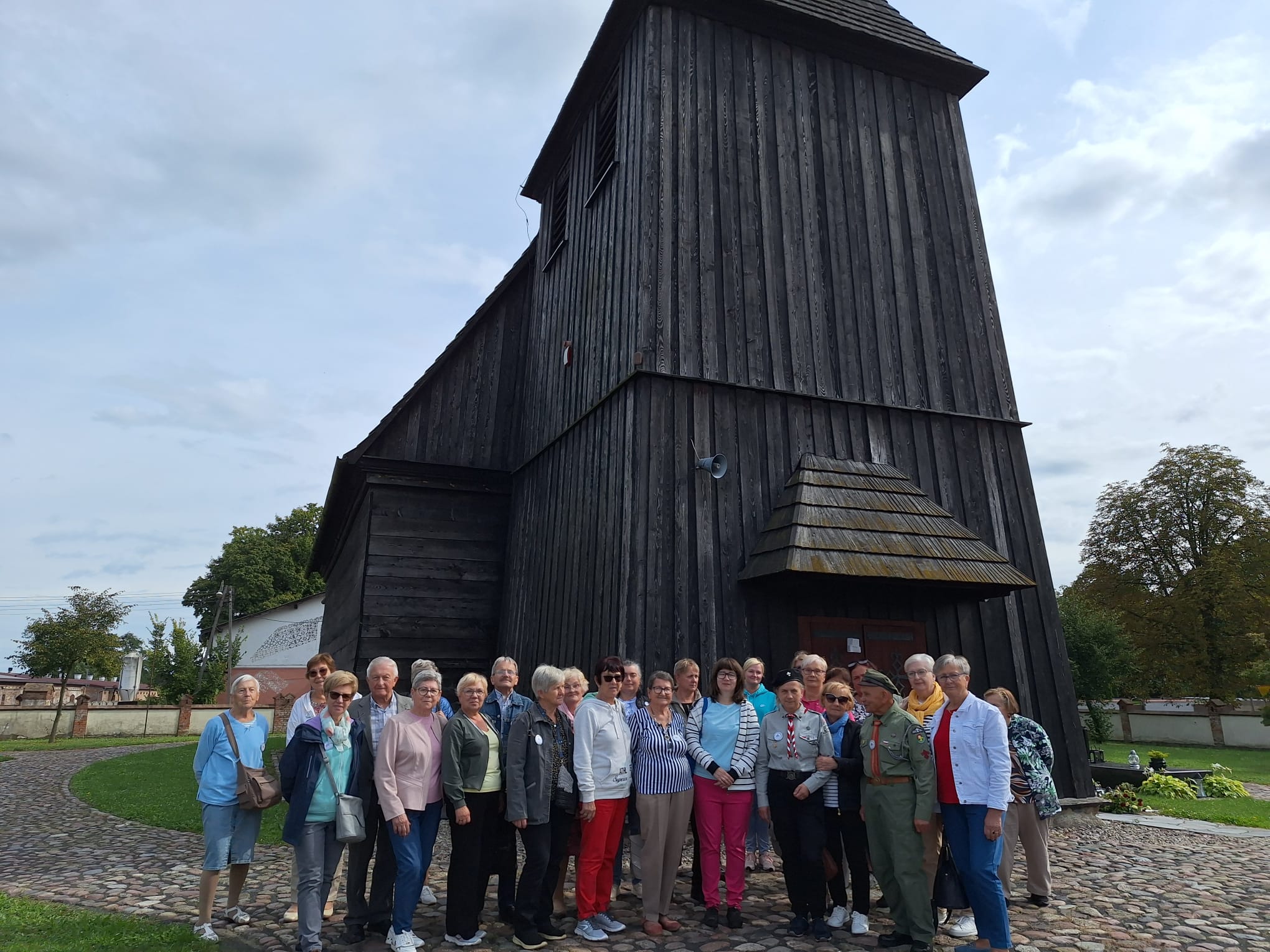Zdjęcie z wydarzenia XVIII Rajd seniorów szlakiem drewnianej architektury sakralnej