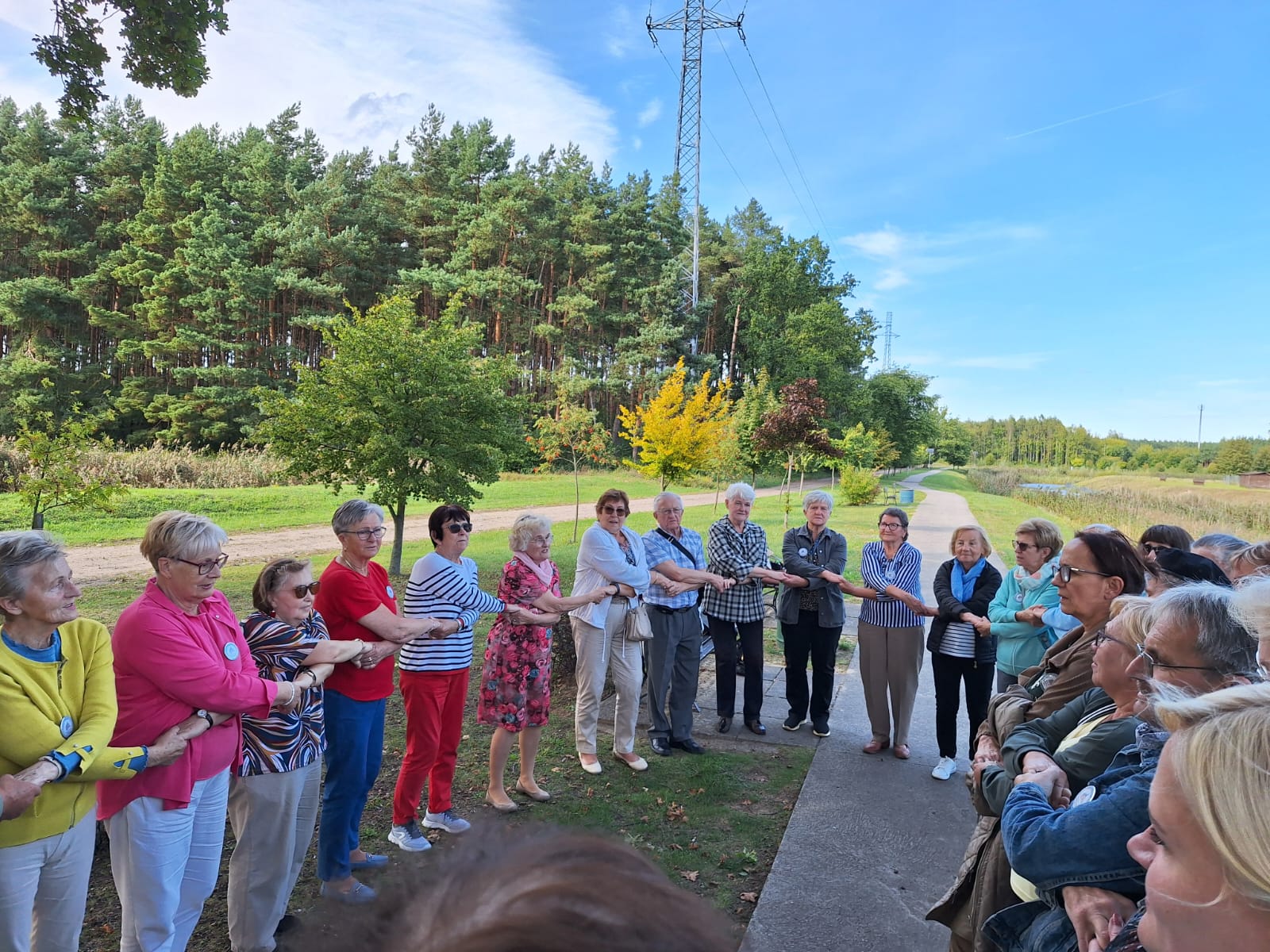 Zdjęcie z wydarzenia XVIII Rajd seniorów szlakiem drewnianej architektury sakralnej