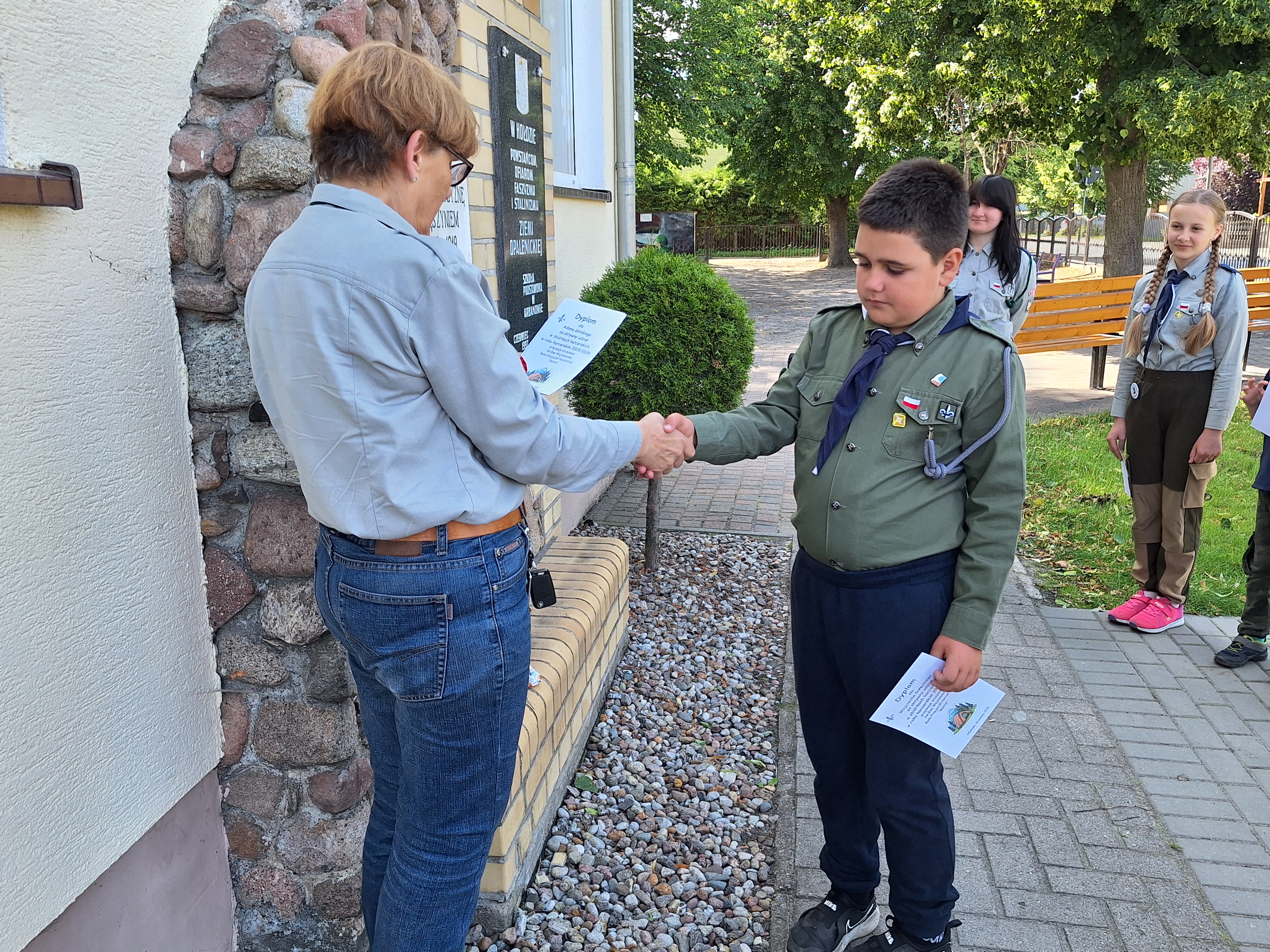 Zdjęcie z wydarzenia Obietnica Zucha  i  Przyrzeczenie Harcerskie w Urbanowie